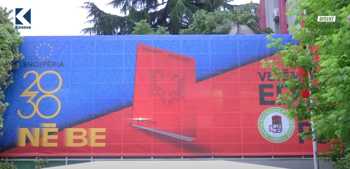 Qetë para selisë së PS-së, s’ka qytetarë – festa s’ka filluar ende (VIDEO)