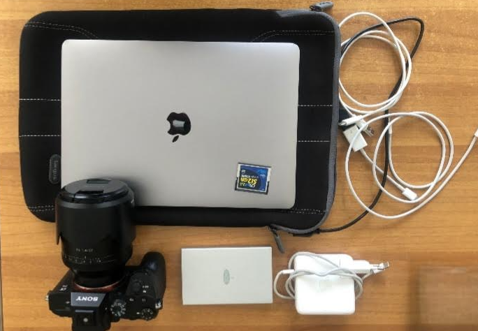 Arrestohet ferizajasi, vodhi laptop e aparat fotografik nga një veturë – më pas i shiti