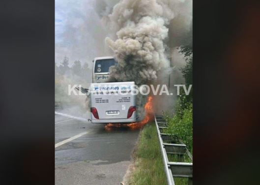 Merr flakë një autobus që po udhëtonte nga Kosova në Gjermani