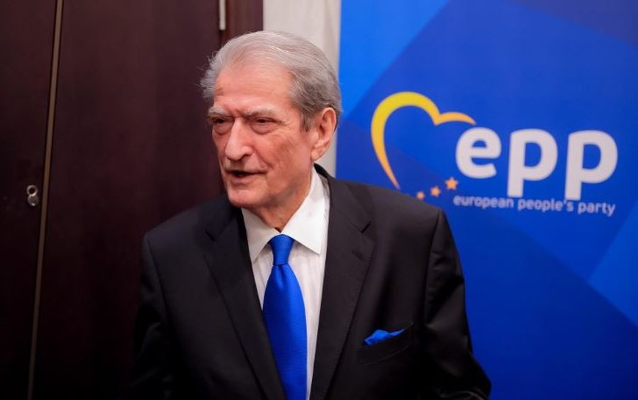 Akuzat për vjedhjen e zgjedhjeve, Berisha niset për në Bruksel