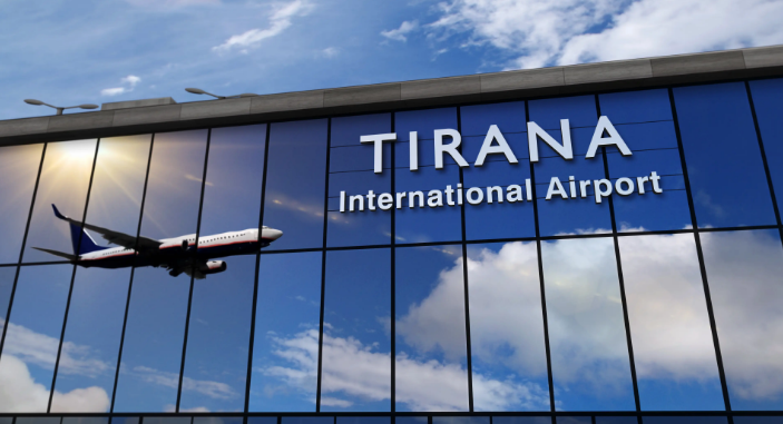 Samiti i 15-16 Majit, njoftim i rëndësishëm për pasagjerët e Aeroportit të Tiranës