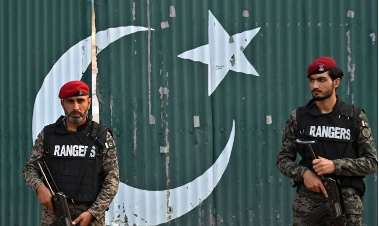 Kina kërkon nga India dhe Pakistani që ta kenë prioritet paqen
