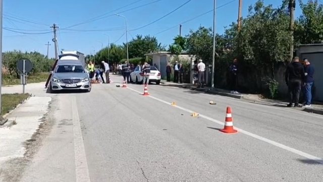 Goditet për vdekje kalimtari 92-vjeçar në Divjakë
