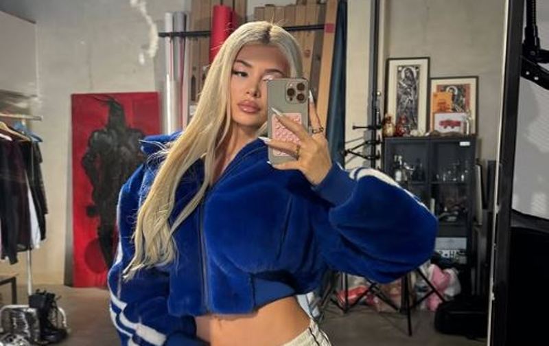 Era Istrefi plot stil pozon para paqyrës