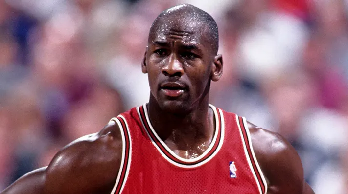 Michael Jordan rikthehet në NBA – veçse nga studio e NBC