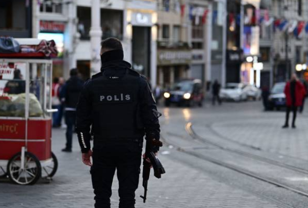 Stambolli nën alarm: 22 urdhër-arreste në bashki pas burgosjes së Imamoglu-t