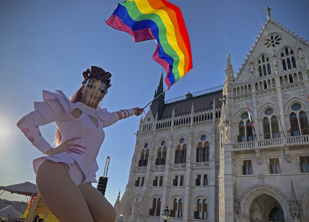 Vende të BE-së, të shqetësuara me legjislacionin hungarez që synon personat LGBTQ+