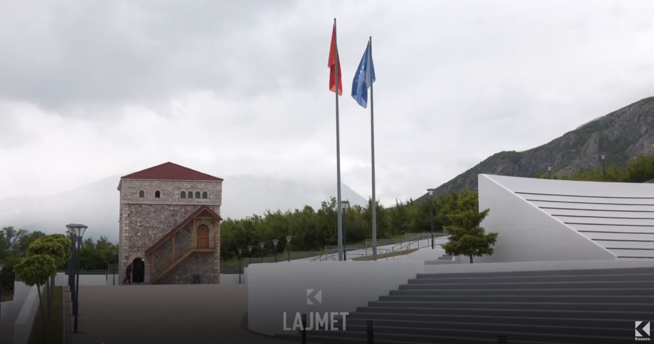Beteja te “Rrasa e Zogut”: Pse ishin varrosur dëshmorët me municion? (VIDEO)