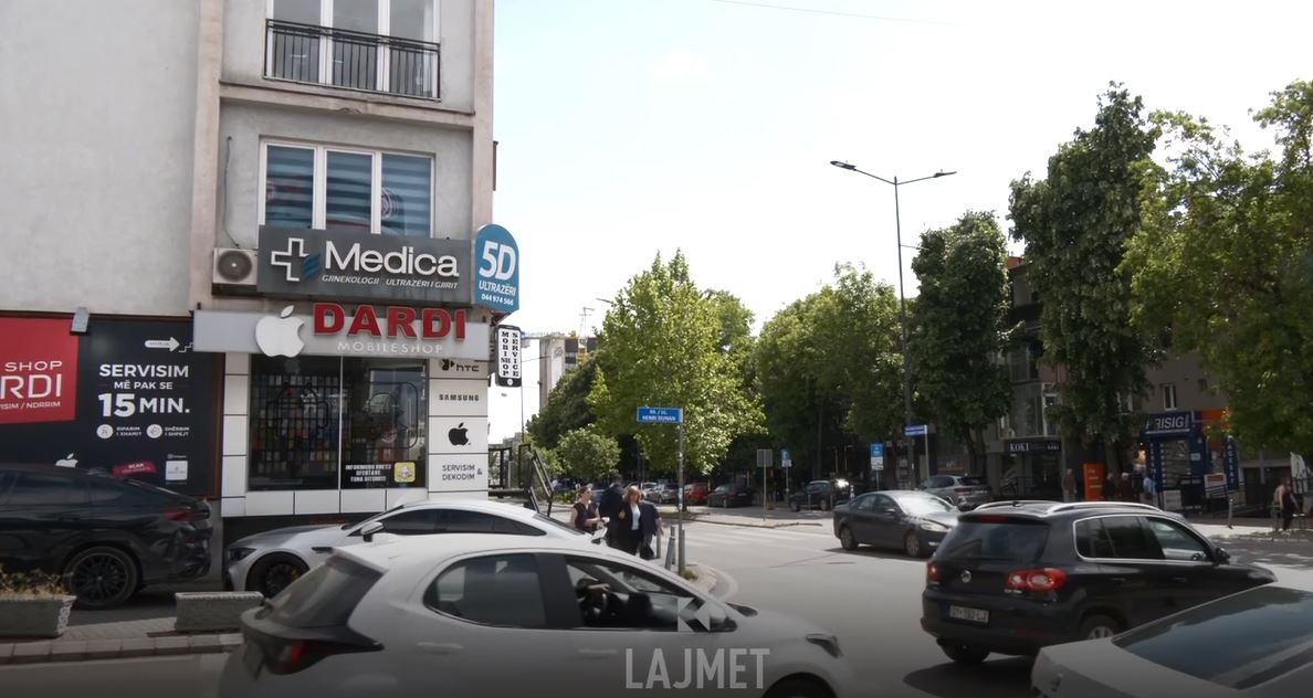 Mjeku në Prishtinë goditet në kokë me mjet të hekurt (VIDEO)