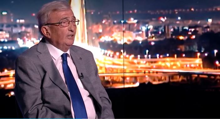 Çupiq: Nëse Vuçiqi është i guximshëm, le të mbajë tubim në Nish pa asnjë autobus