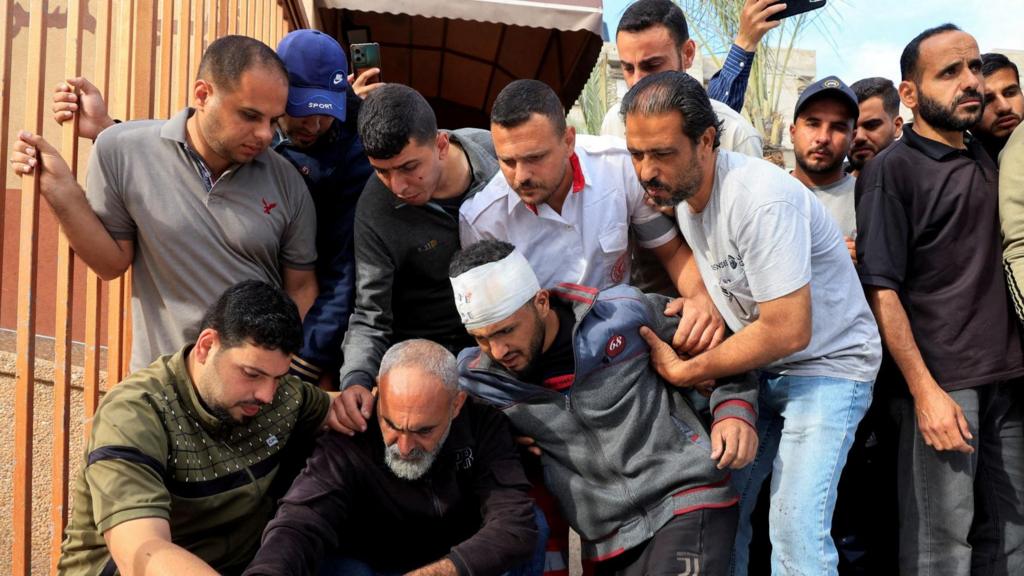 Raportohet për mbi 100 të vrarë në Gaza nga sulmet ajrore