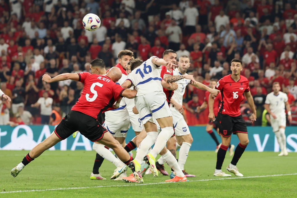 Foto nga ndeshja Shqipëri – Serbi. Foto: AP