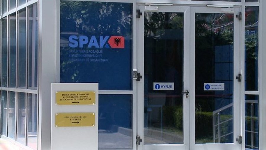 SPAK përfundon hetimet për skemën e mikrokredive, 16 persona dërgohen në gjykatë