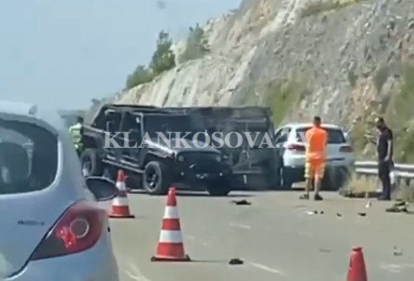 Një i lënduar nga aksidenti mes tri automjeteve në autostradën “Ibrahim Rugova”