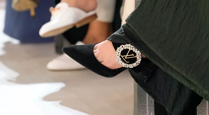 Louis Vuitton padit prodhuesin portugez të pijeve alkoolike: 'Logoja është shumë e ngjashme me tonën'