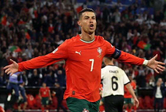 40-vjeçari Ronaldo e çon Portugalinë në finale të Ligës A të Kombeve