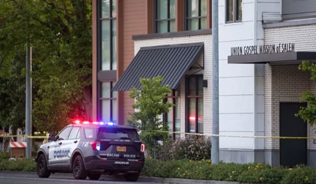 Sulm me thikë në Oregon, plagosen 11 persona