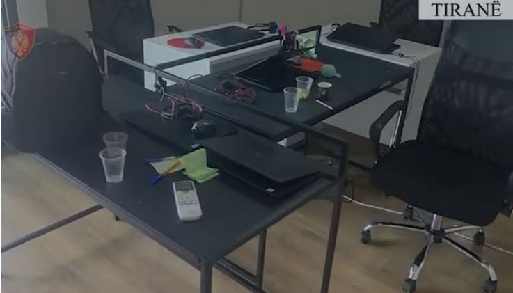 “Last call” kap dy persona, mashtronin shtetas të huaj për të investuar në bursa fiktive