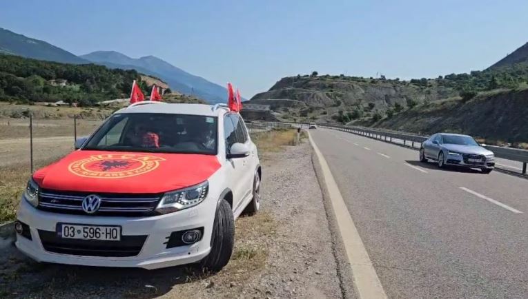 Fundjava shënon fluksin më të madh në Morinë, arrijnë edhe tifozë të zjarrtë të Kombëtares