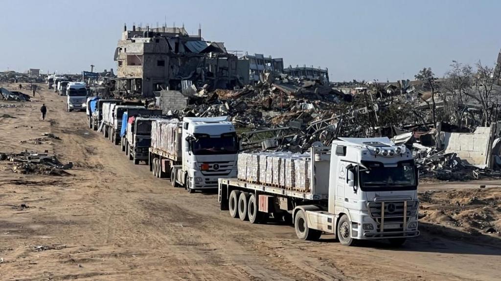 Të paktën 24 palestinezë të vrarë gjersa prisnin për ndihma në Gaza, thonë mjekët