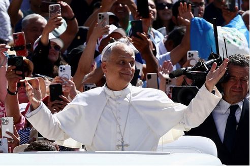 Vatikani zbulon se çfarë i tha Papa i ri Putinit në telefon