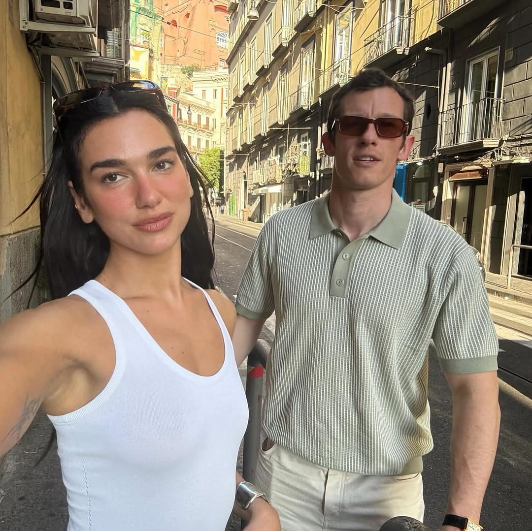 Dua Lipa kaloi fundjavën në Itali bashkë me të fejuarin (FOTO)