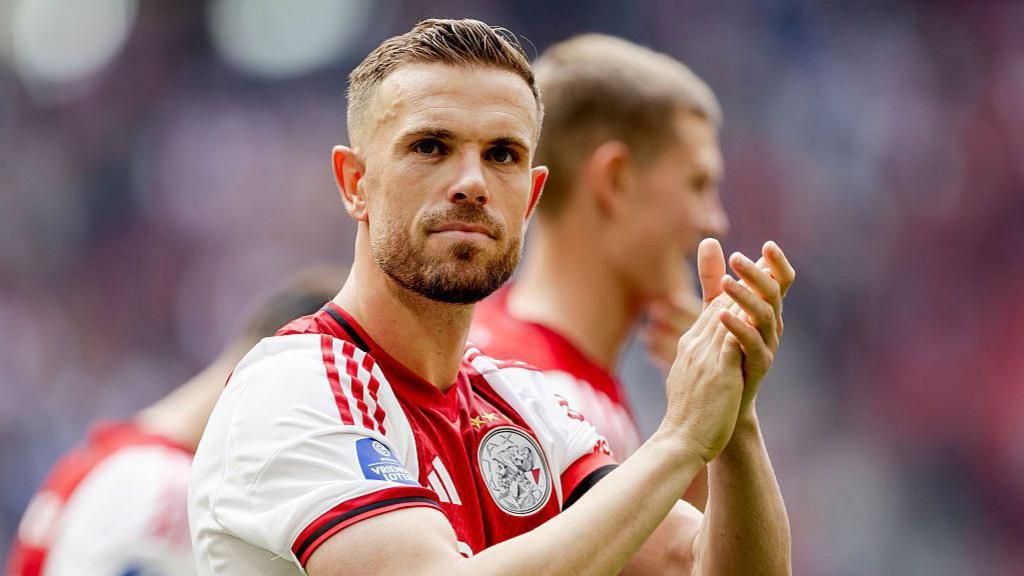 Jordan Henderson rikthehet në Premier League, por jo te Liverpooli