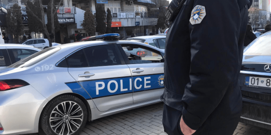 Theret me thikë një person në Fushë Kosovë