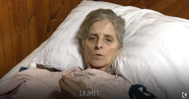 Gruaja e aksidentuar: S’e trajtoi emergjenca, mbeti e palëvizshme (VIDEO)