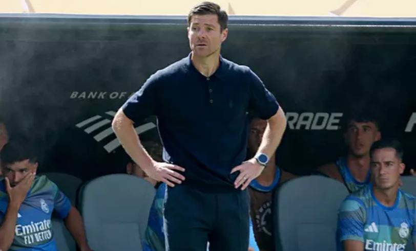 Alonso largon pa mëshirë yllin e Real Madridit pas humbjes në finalen e Kupës së Botës për Klube