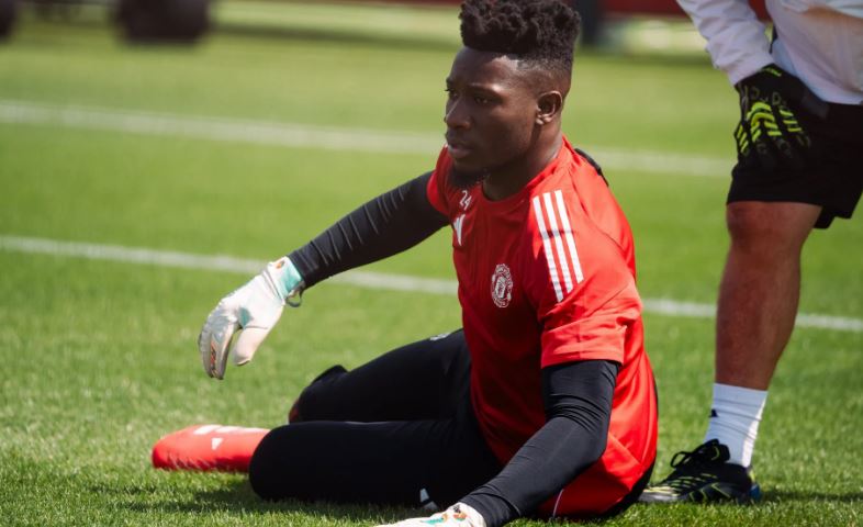 Manchester United synon 5 portierë për të zëvendësuar Andre Onanën e lënduar