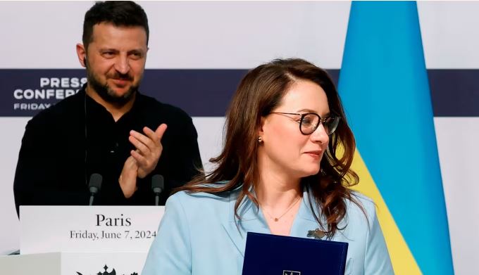 Volodymyr Zelensky emëron kryeministren e re të Ukrainës