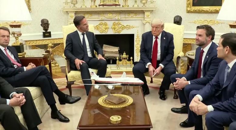 Trump pret në Zyrën Ovale shefin e NATO-s, Mark Rutte