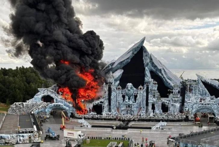 Shkatërrohet nga zjarri skena kryesore e festivalit 'Tomorrowland' në Belgjikë
