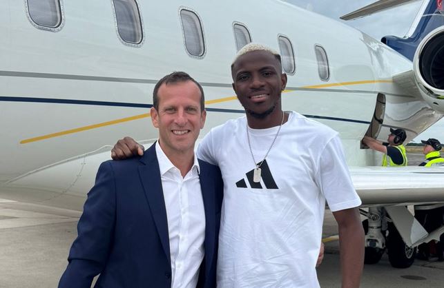 Osimheni rrugës për në Stamboll, bëhet transfer historik në Turqi