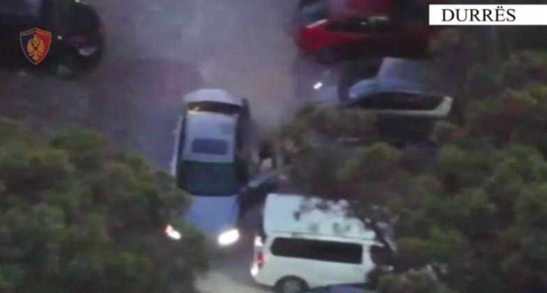 "The Wrong Meeting": Policia në Durrës kap mbi 6 kilogramë drogë, tre të arrestuar
