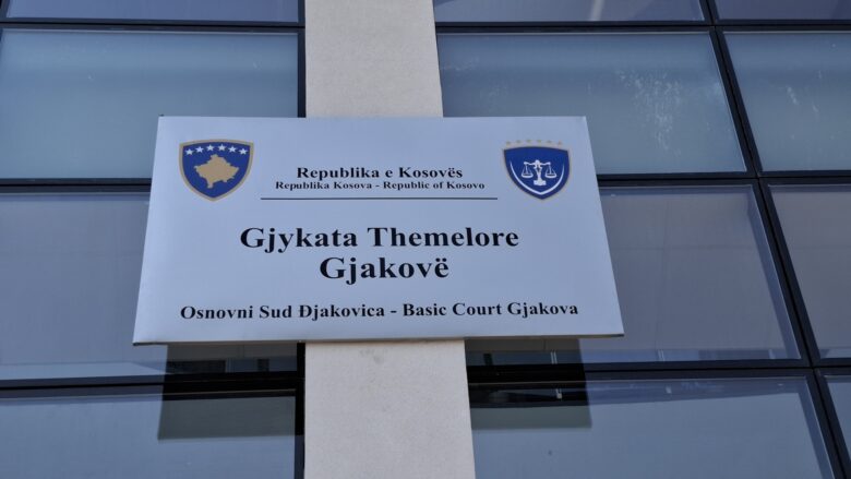 Kërkohet paraburgim për një person në Gjakovë, shiti e iu gjet drogë edhe në banesë