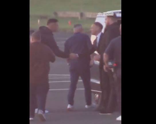 Xhaka mbërrin në Angli, sot kryen testet mjekësore