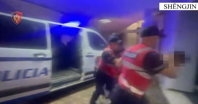 Arrestohet një 21-vjeçar në Shëngjin, lëvizte i armatosur gati për qitje