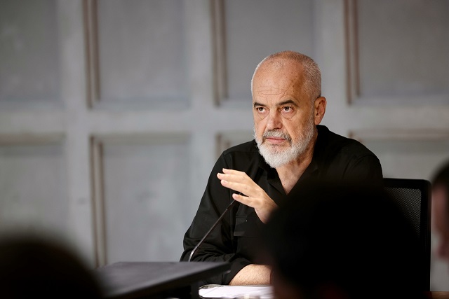 “Tirana ka nevojë për kryetar”, Rama: Këshilli Bashkiak i hapi rrugë zgjedhjeve të reja