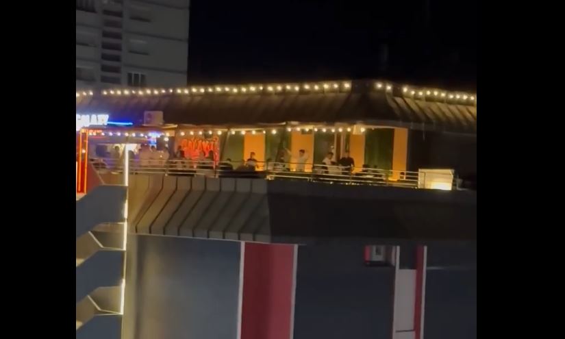 Muzikë me të zë të lartë në qendër të Mitrovicës, ankohen banorët (VIDEO)