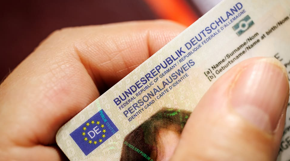 Nga 1 gushti, Gjermania kalon në fotografi digjitale për pasaporta