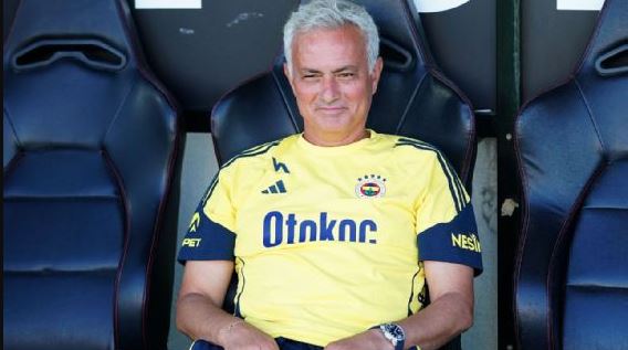 Mourinho synon tre lojtarë të rinj për të dominuar ligën turke