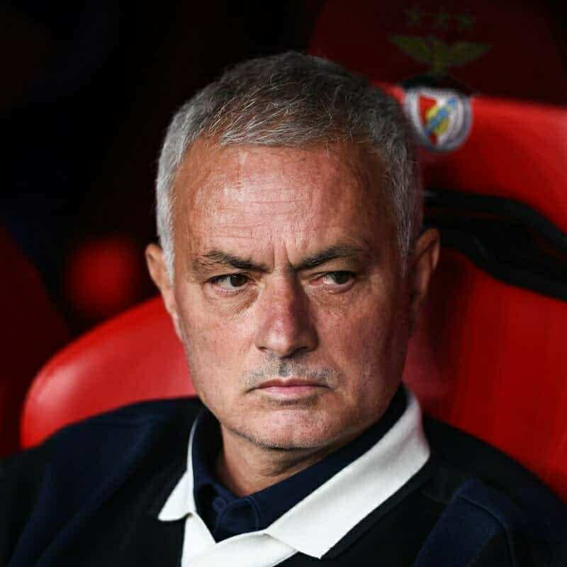 Mourinho nuk është më trajner i Fernerbahces, kthehet në Angli