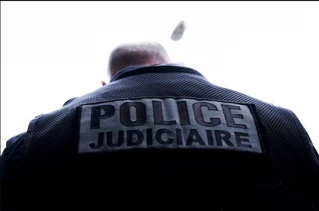 Policia franceze arreston një të dyshuar pasi u gjetën trupat e katër burrave në lumin Sena