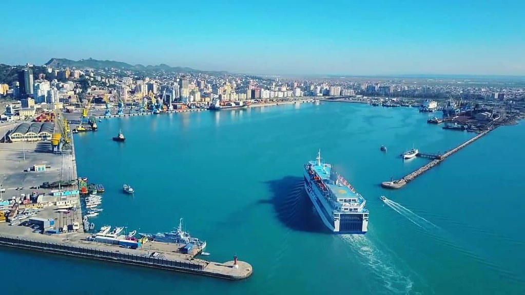 Porti i Durrësit “notohet” nga pushuesit, mbi 24 mijë pasagjerë në 72 orë