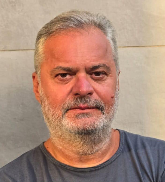 ÇFARË REPUBLIKE ËSHTË SHQIPËRIA SOT