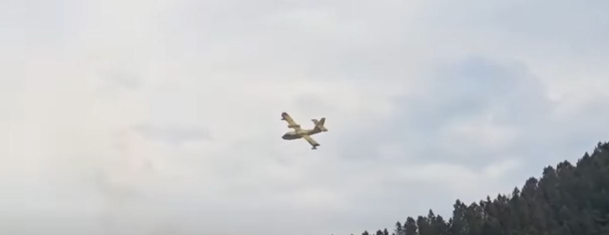 Vazhdojnë zjarret në Mirditë, për orë të tëra në ndërhyrje është edhe avioni italian