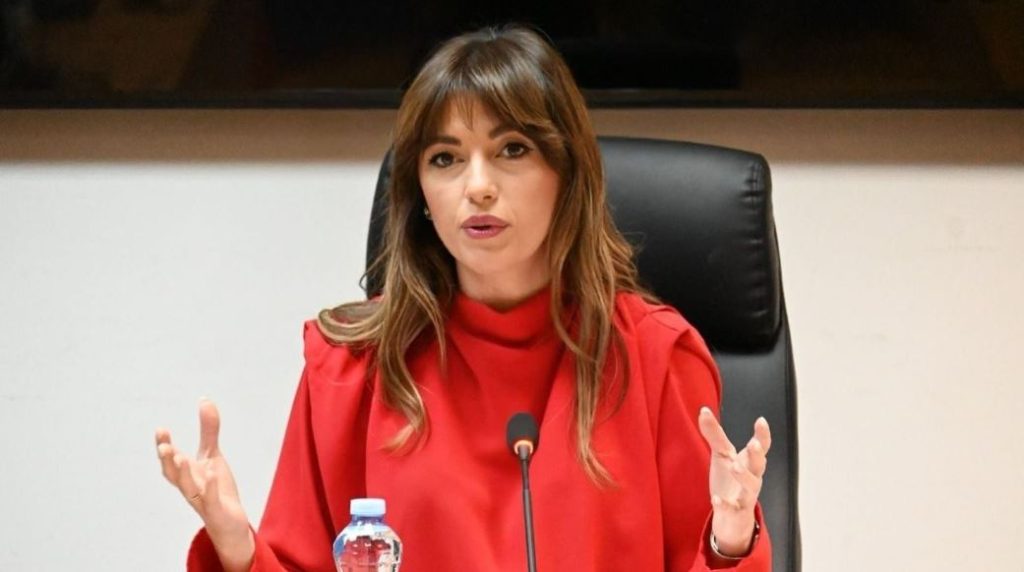 Ish-ministrja Haxhiu: UÇK po trajtohet si shkaktare e luftës, jo si përgjigje ndaj terrorit serb