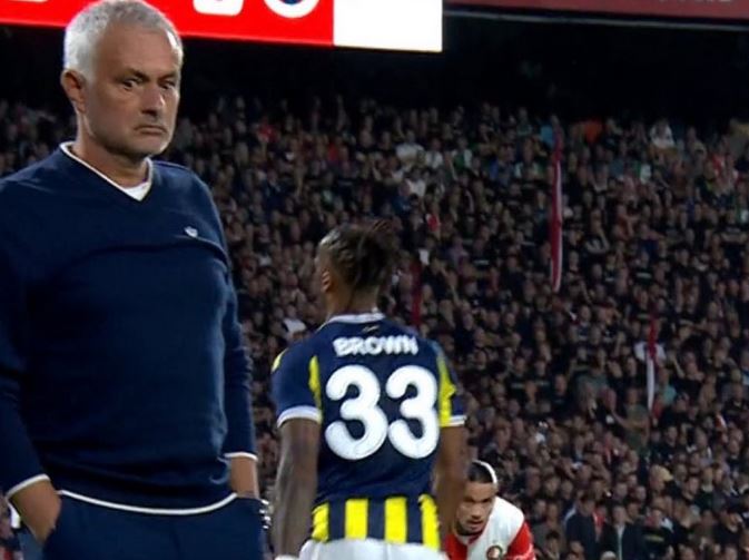 Kualifikimet për Champions, Feneri pëson te Feyenoordi
